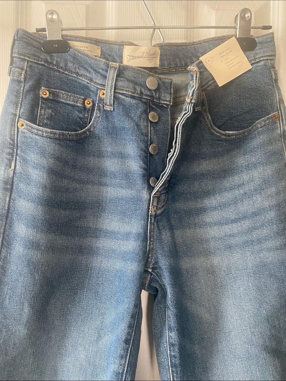 Universal Thread Mid-Rise Button Fly 80’s Slim Fitted Hip & Thigh Blue Jeans Sz8 - Picture 2 of 12